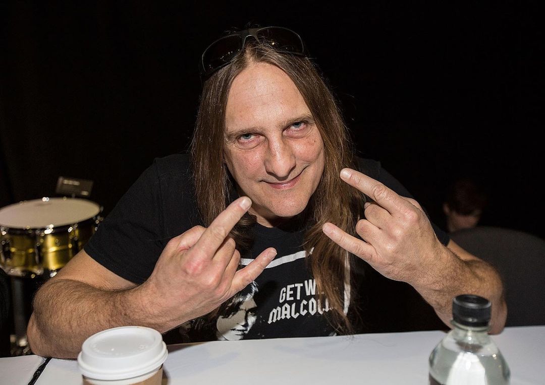 Exodus bateristi Tom Hunting kanser tedavisi görüyor